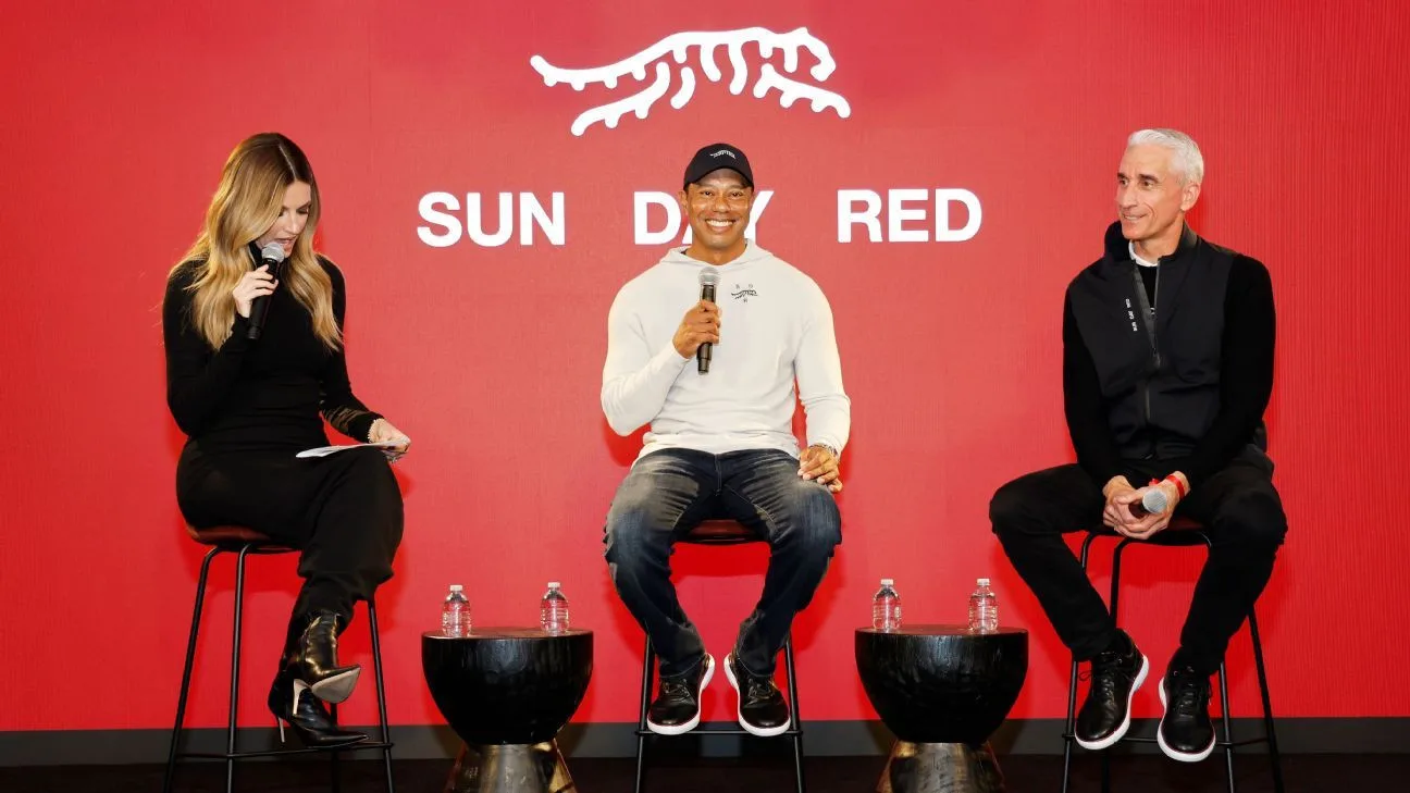 Tiger Woods is made with the Nike TW logo, with his Sun Day Red logo on the lookout