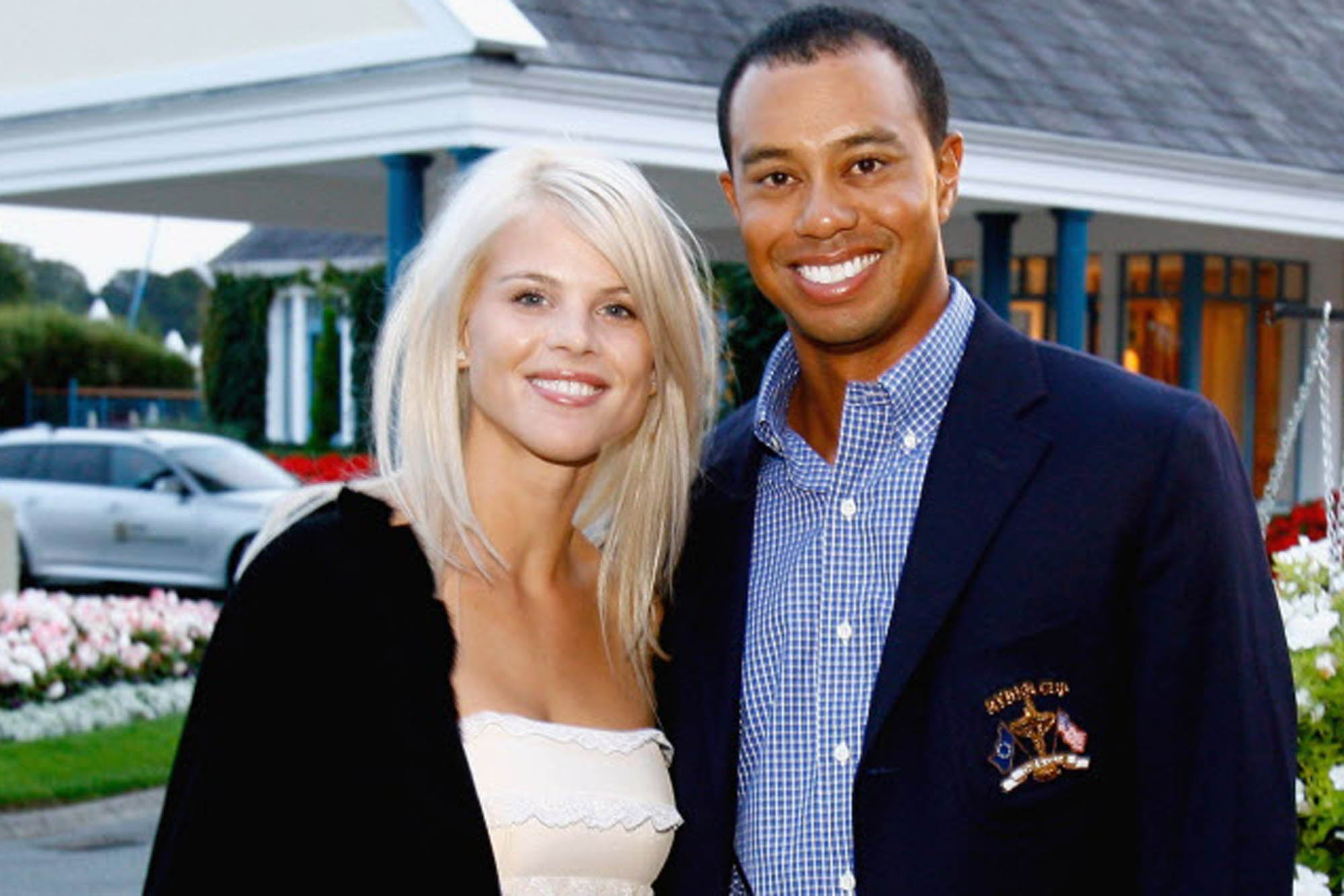 Is tiger dating lindsey