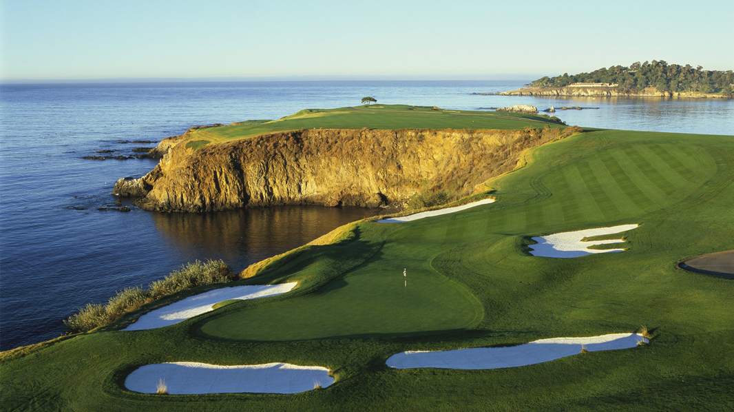 Where is Pebble Beach Golf Links located?