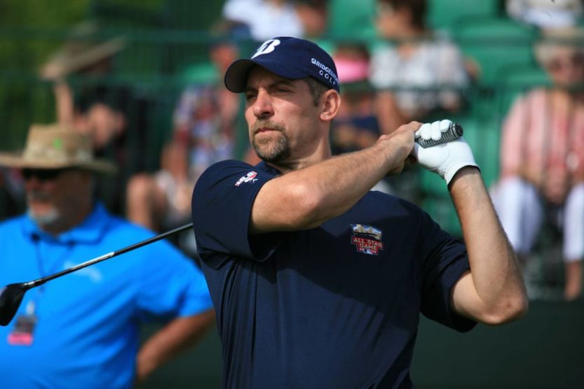 A picture of John Smoltz playing golf